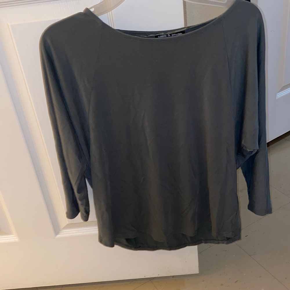 3/4 length shirt